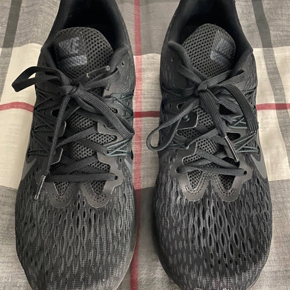 Womens nike sneakers